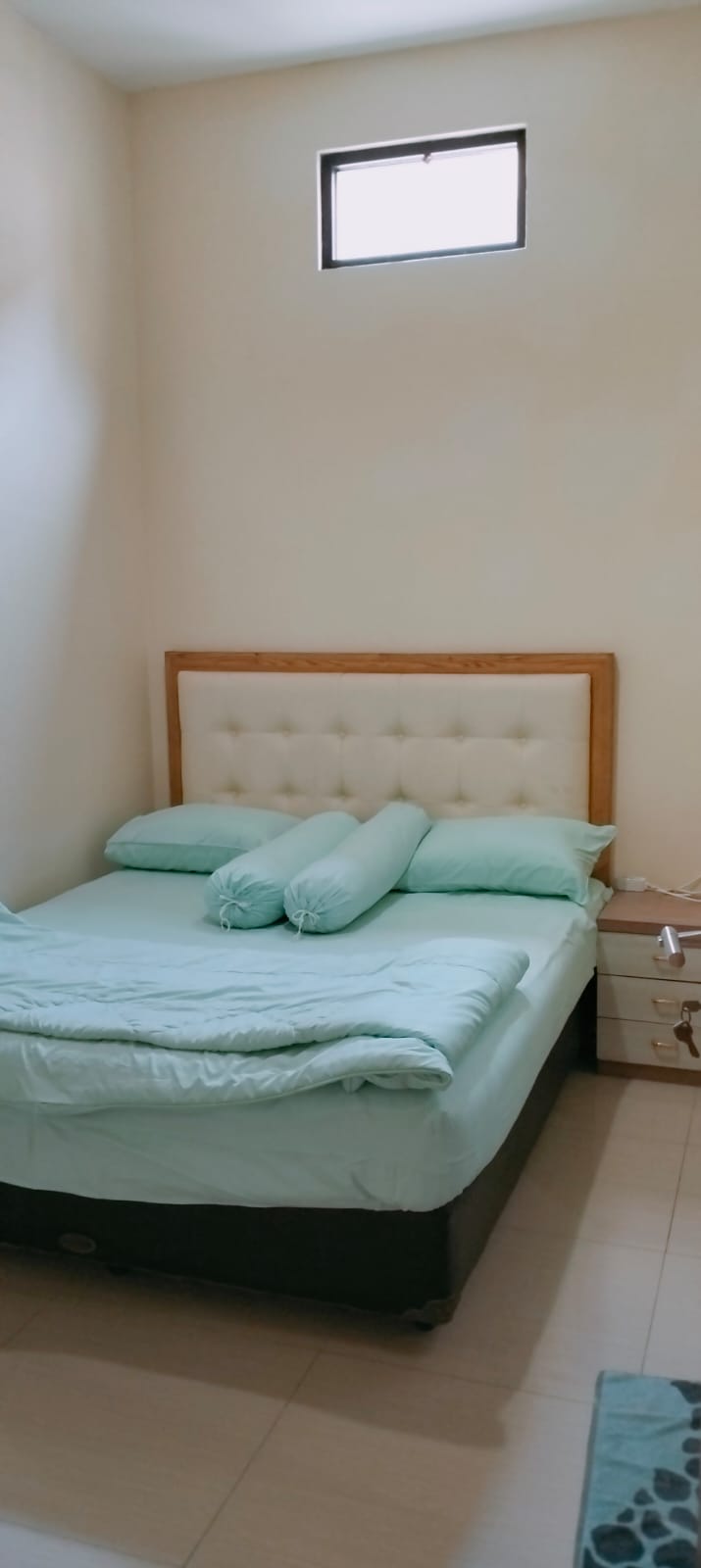 Rumah disewakan fully furnished di Taman Simpruk Lippo Cikarang